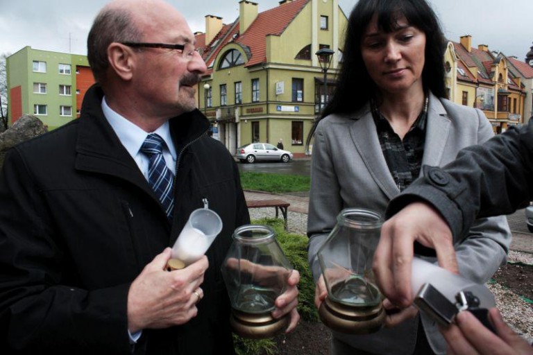 Zamach czy błąd pilotów?