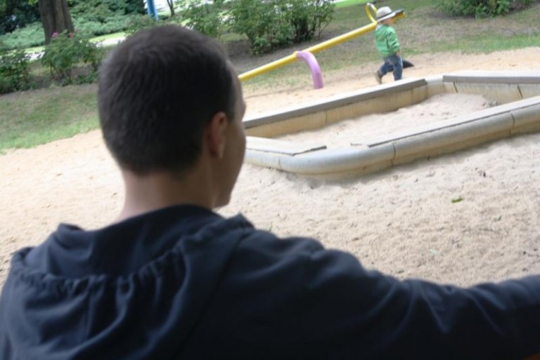 Pedofil w areszcie, szukają jego ofiar