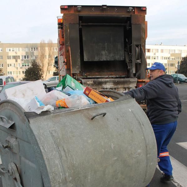 Pora zapłacić za śmieci
