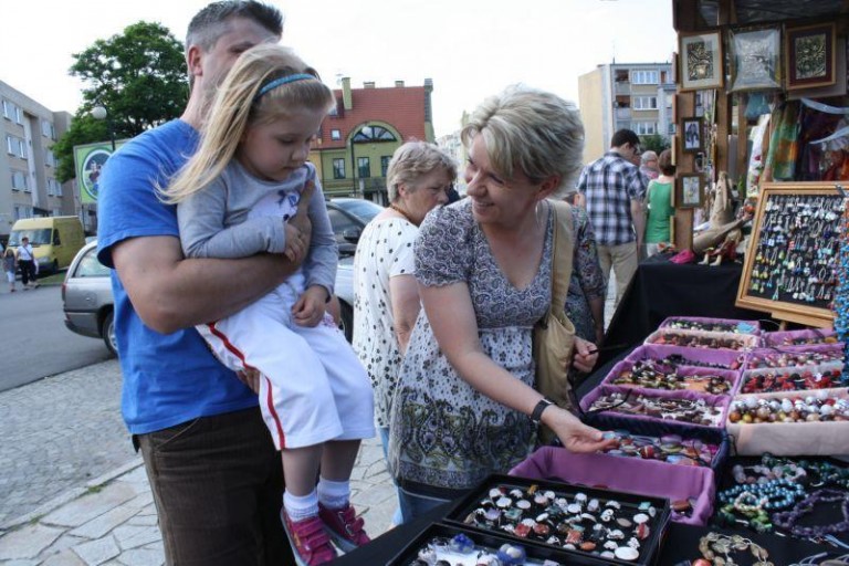 Nauczą jak giąć balony i malować na szkle