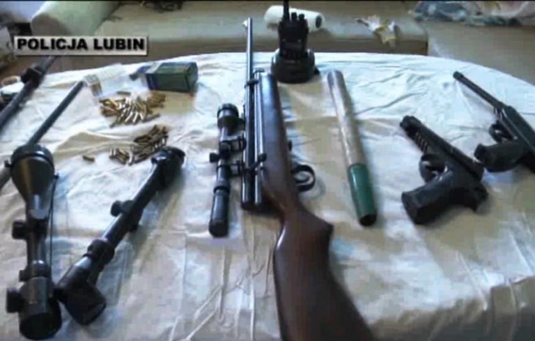 Gangsterka i arsenał tatusia