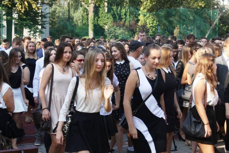 Uczniowie wracają do szkoły