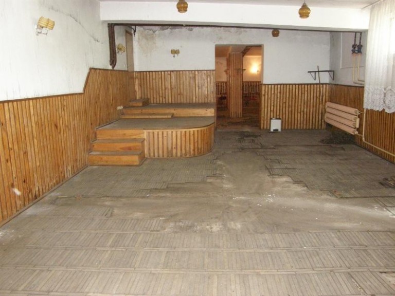 Karatecy zmieniają bazę