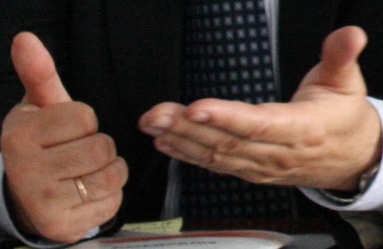 Urzędnicy uczą się migać