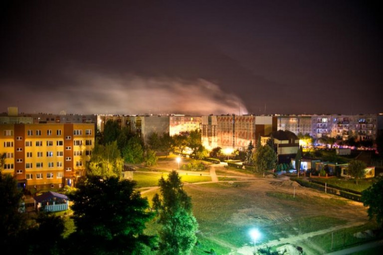 Uciekli na balkon sąsiadów