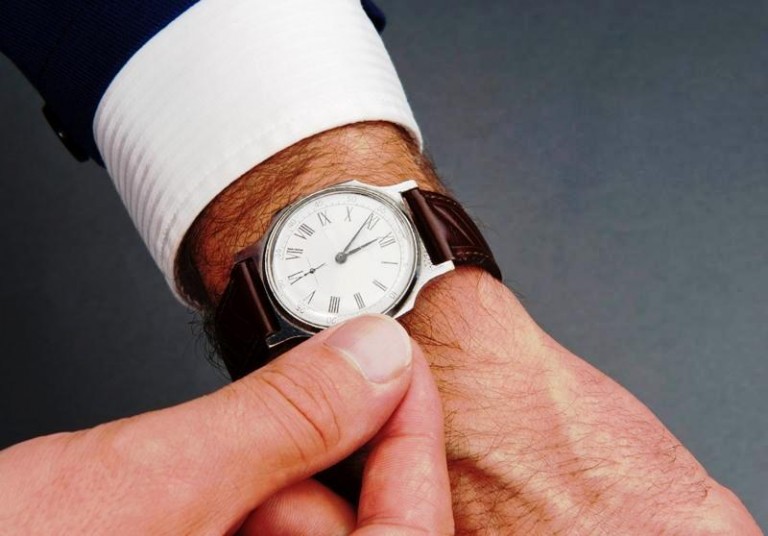 Przestawiamy zegarki i śpimy dłużej