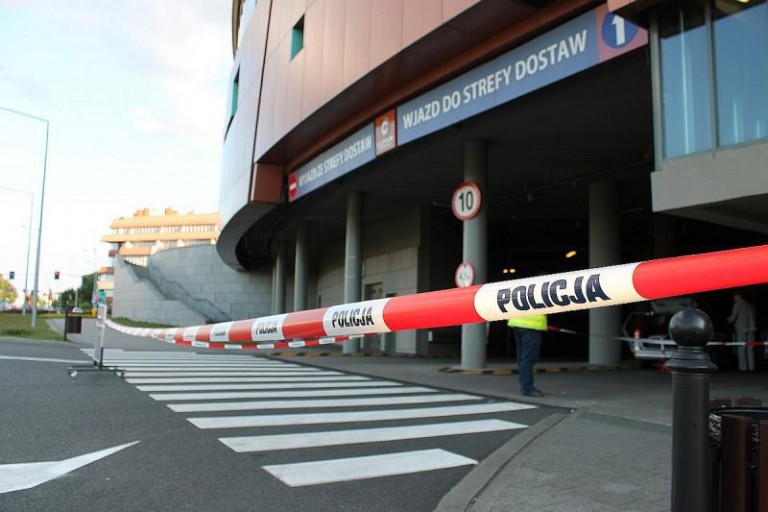 16-latka żyje, policja bada sprawę