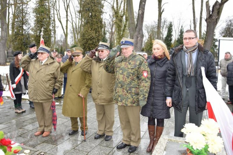 Oddali hołd poległym żołnierzom