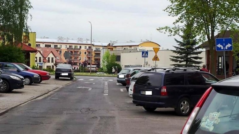 Łamią przepisy, ale i tak parkują