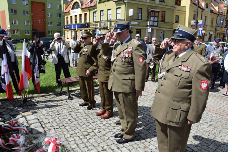 Ku chwale bohaterów