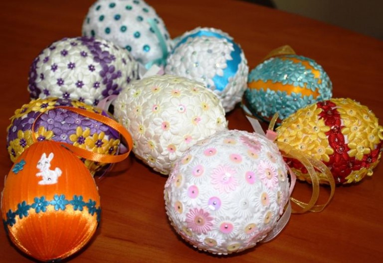 Pochowali jajka w mieście