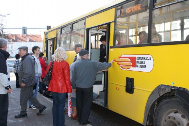 Autobusy jeżdżą według nowego rozkładu