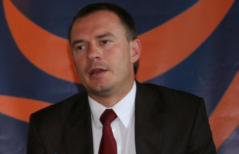 Borys będzie rozdawał karty
