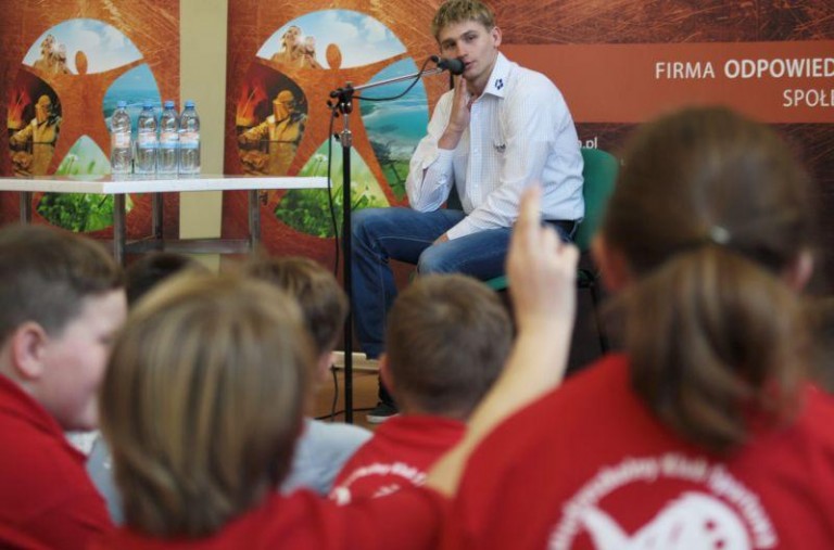 Pływak w ogniu pytań