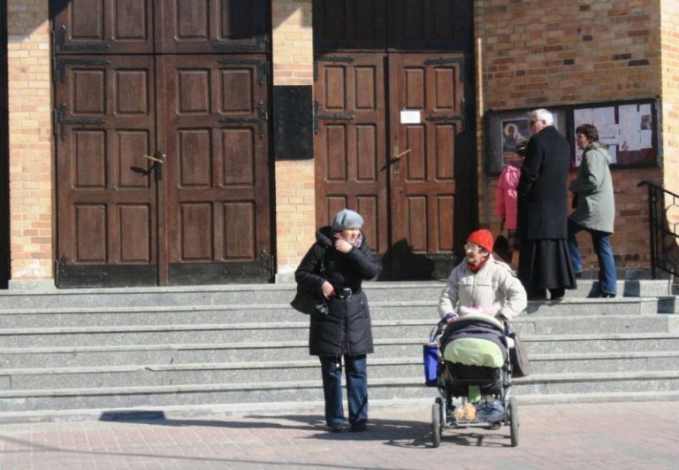 Dzisiaj liczą w kościołach