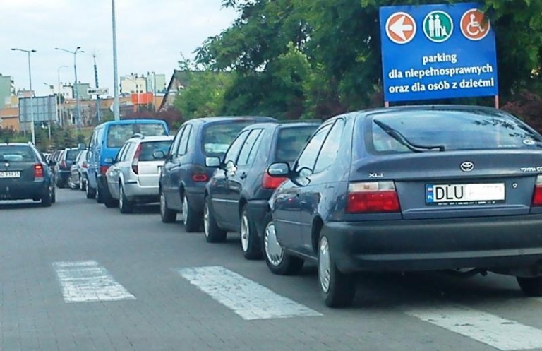 Zabierasz miejsce? Weź kalectwo!