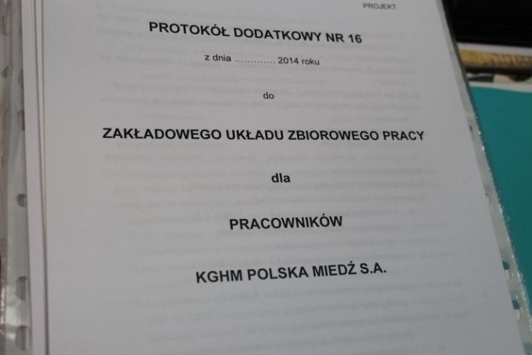 Związkowcy jednomyślni w sprawie układu