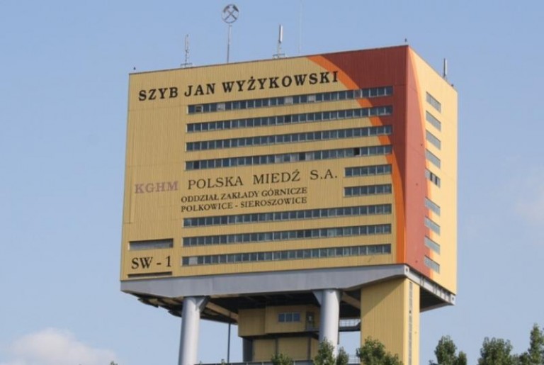Przysypało dwóch górników