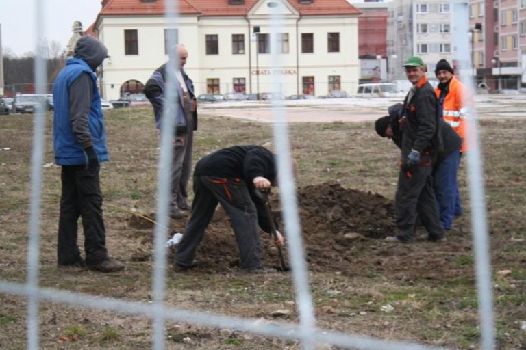 Tajemnicze wykopki w dziurze