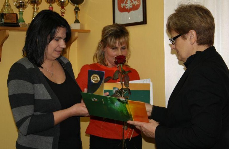 Rozdali uczniom pieniądze