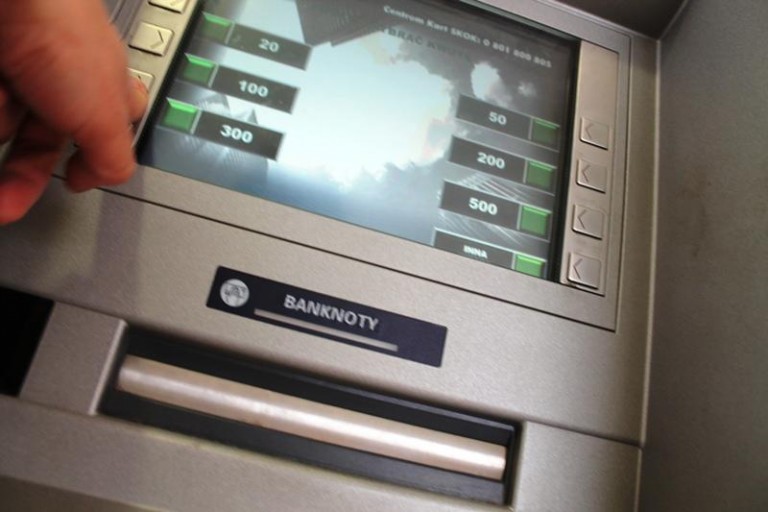 Bankomaty szaleją. Nie płacą i… księgują