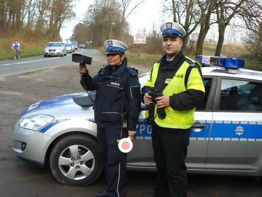 Więcej patroli na drogach