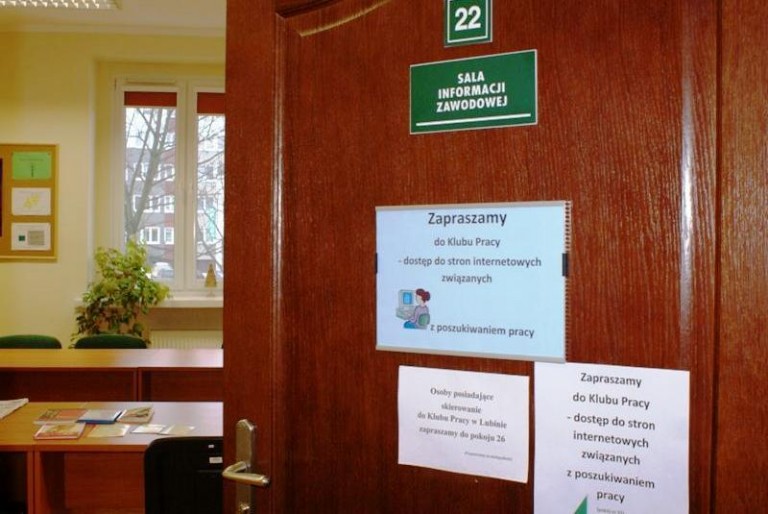 Do pośredniaka przez internet