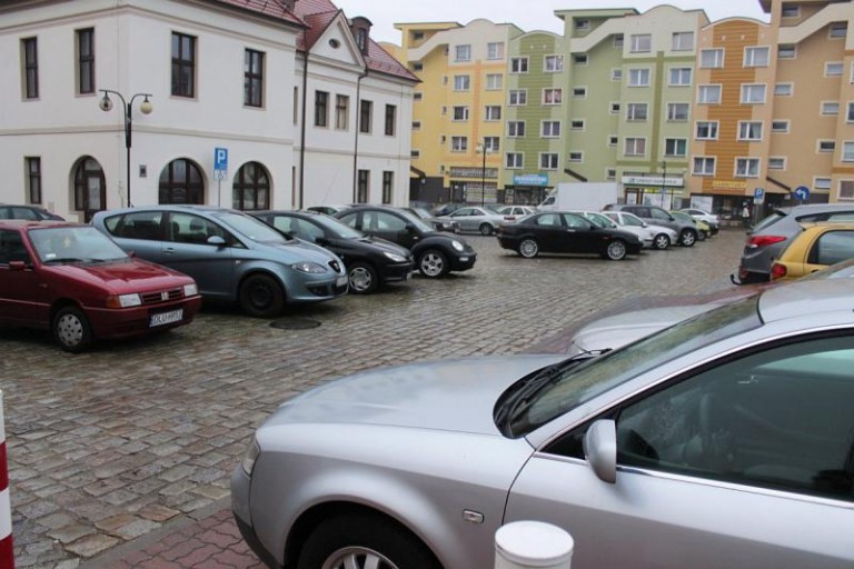 Płatne parkowanie rozwiązaniem problemu?
