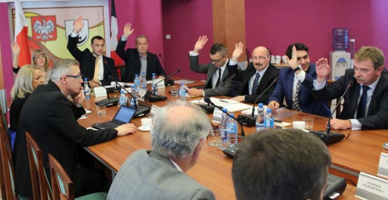 W powiecie wygrywa Lubin 2006