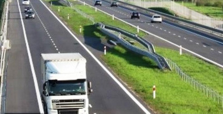 Remontują autostradę, są utrudnienia