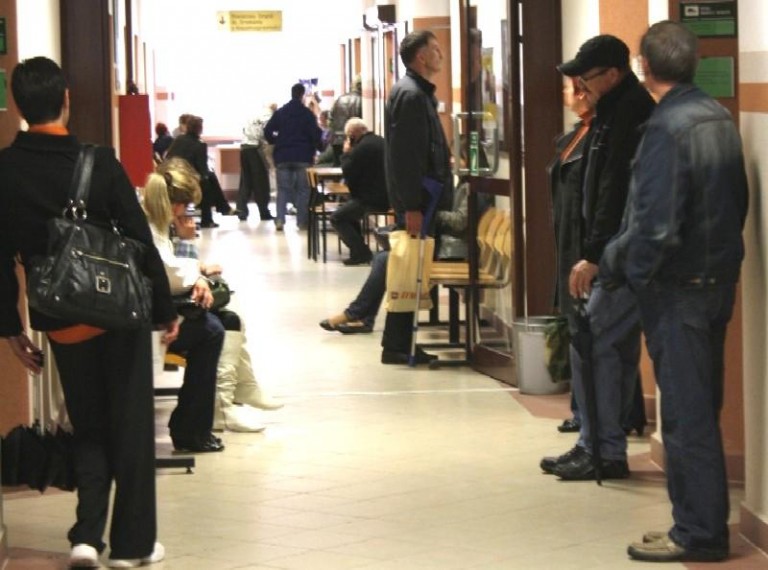 Lokalny rynek pracy dyktuje warunki