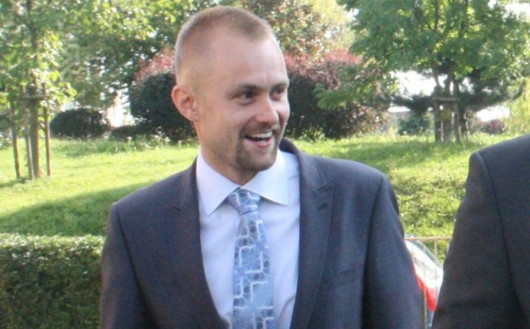 Na sygnale ratować rząd