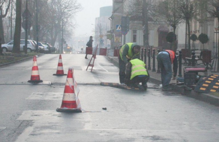 Nowe spowalniacze w mieście