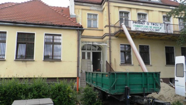 Nadal potrzebują wsparcia