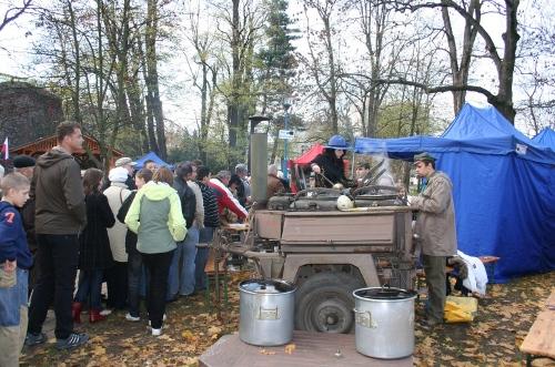 Patrioci po mszy pójdą na grochówkę