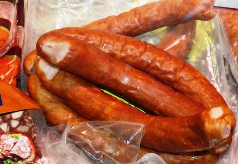 Mrozili mięso, by przedłużyć jego ważność