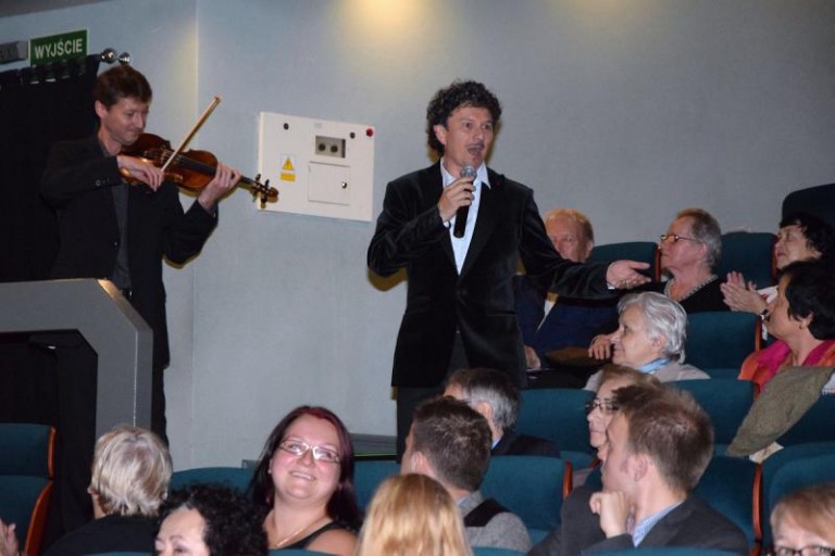 Wójcicki zaśpiewał dla nauczycieli
