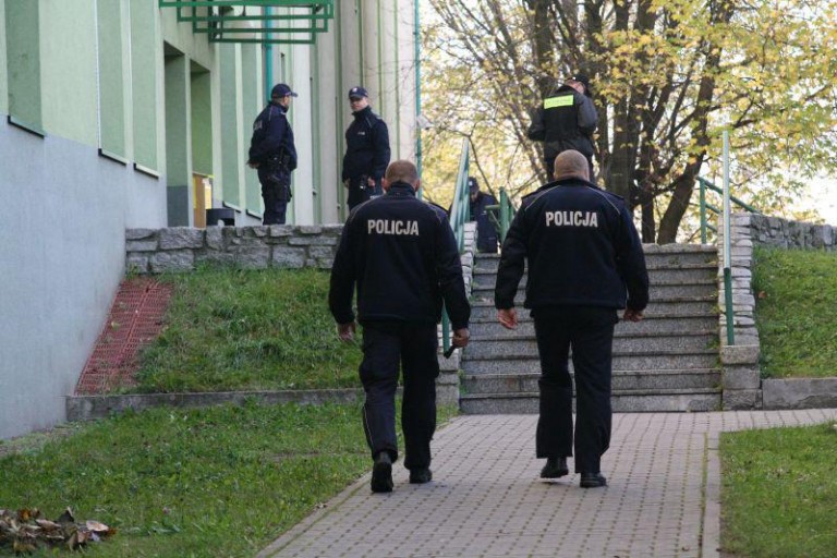 Fałszywy alarm bombowy w skarbówce