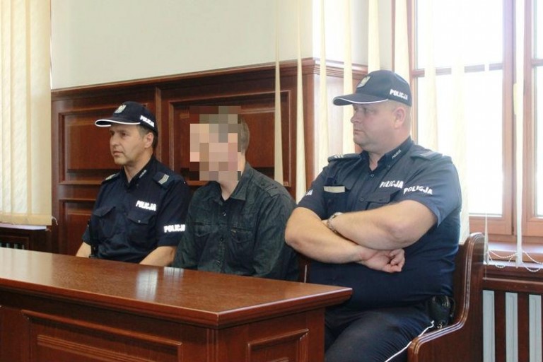 Oskarżeni kibole plączą się w zeznaniach