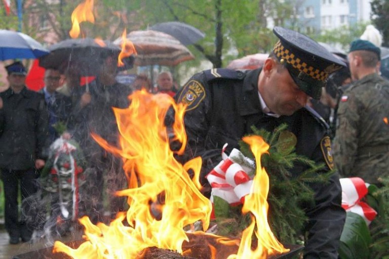 Za mało żyjemy historią