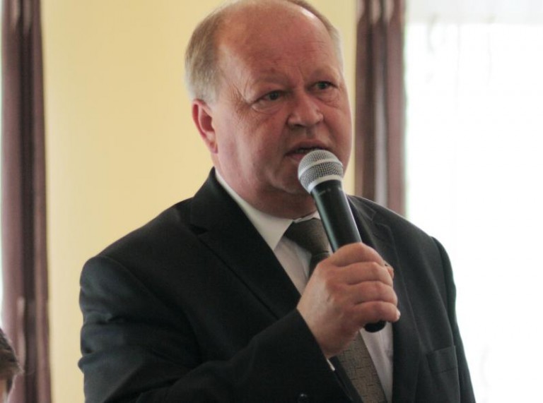 Wójt Bigus woli pisać niż rozmawiać