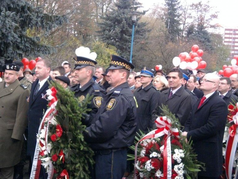 Z wdzięczności dla marszałka (FOTO)