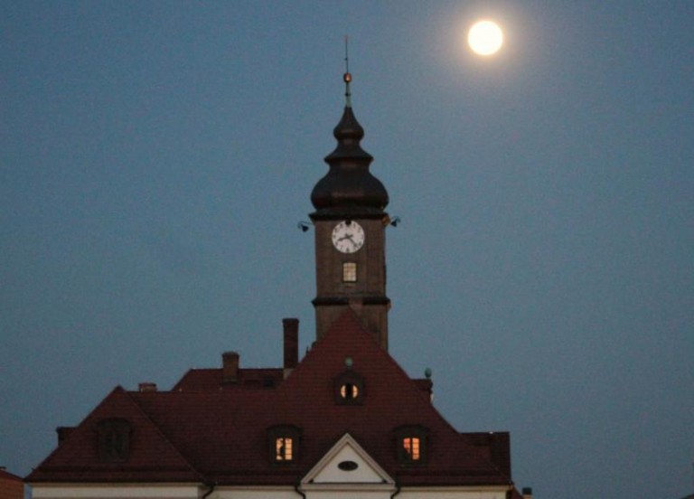 Pechowy piątek, pełnia i wybuchy na słońcu