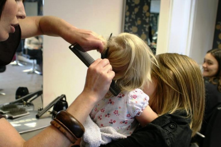 Kosmetyczki pod lupą sanepidu