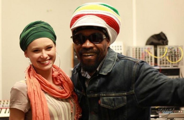 Naaman liczy na nasze głosy