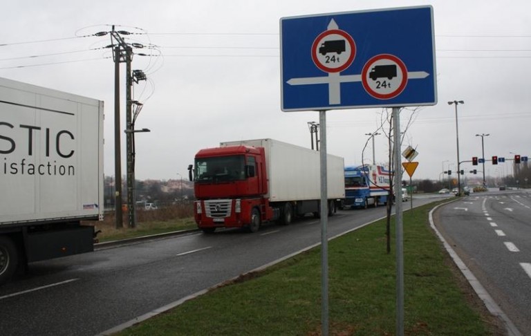 Ciężarówki mają zakaz
