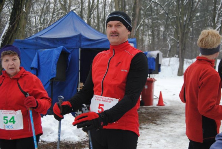 Śniegowy nordic walking