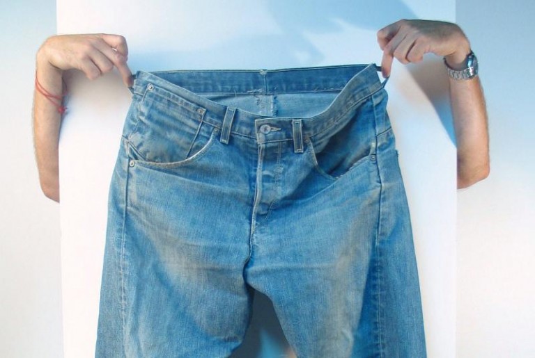 Zdjęli mu spodnie i uciekli