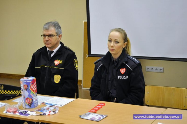 Policja szkoli wolontariuszy