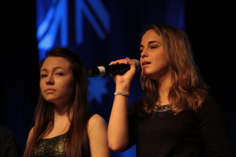 Bitwa na głosy, Szatan w jury